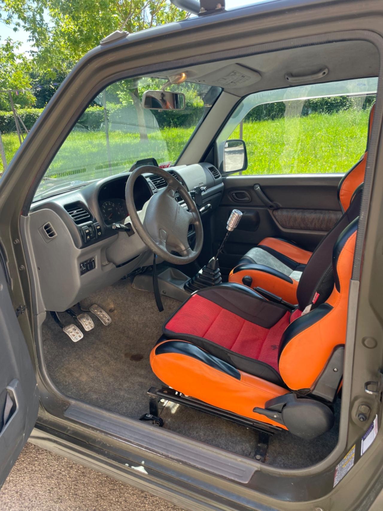 Suzuki Jimny 1.3i 16V cat 4WD JLX