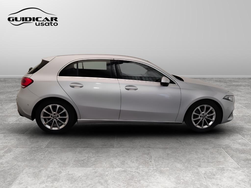 Mercedes-Benz Classe A - W177 2018 - A 180 d Sport auto