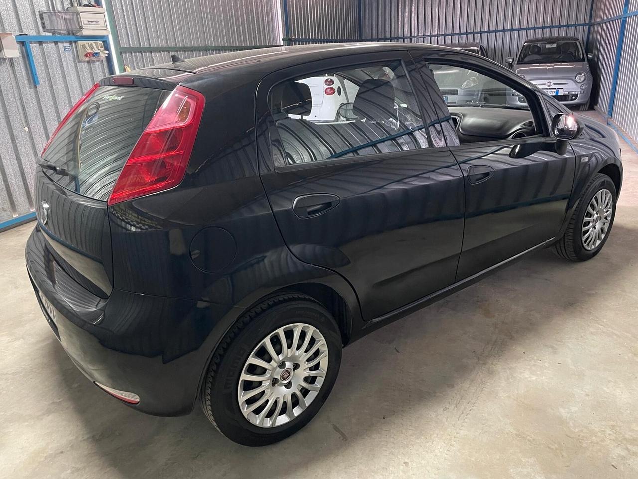 FIAT GRANDE PUNTO 1.2 NEOPATENTATI