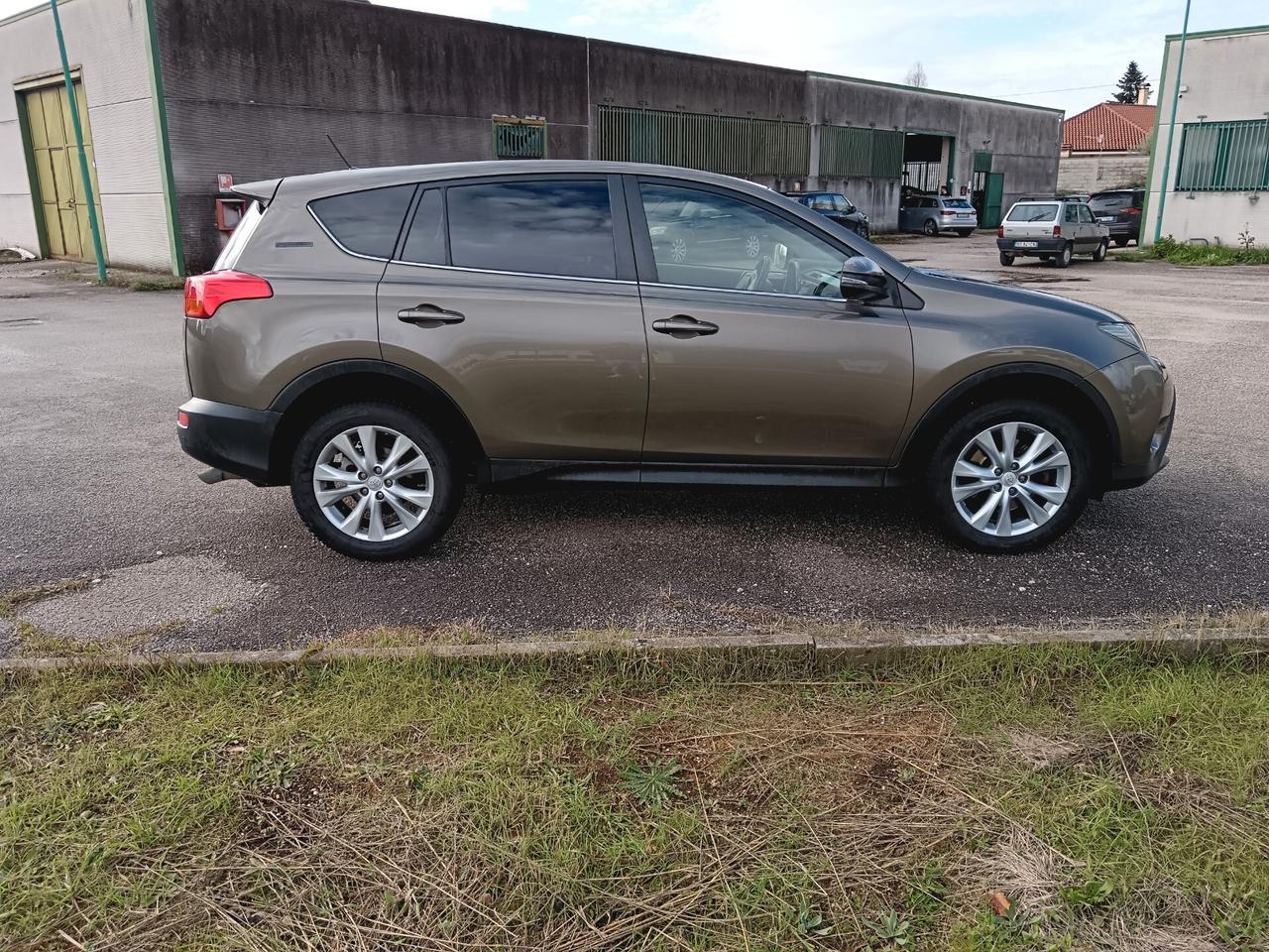 Toyota RAV 4 RAV4 2.2 D-CAT A/T 4WD Style