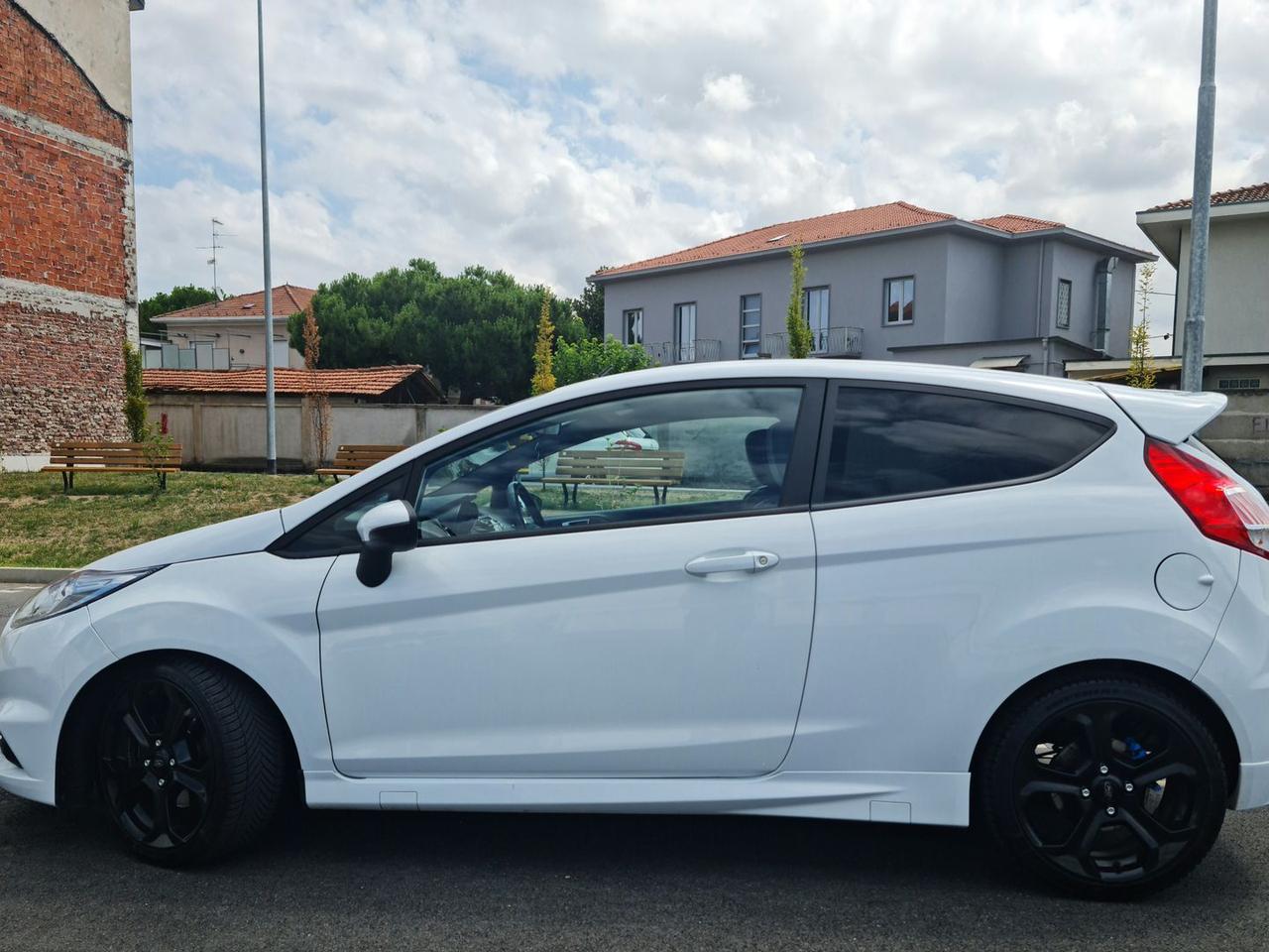 Ford Fiesta ST 1600 ECOBOOST INDIVIDUAL #6330