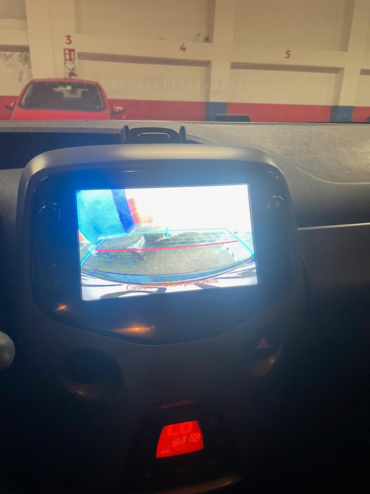 Toyota Aygo 1.0 VVT-i 72 CV 5 porte x-play