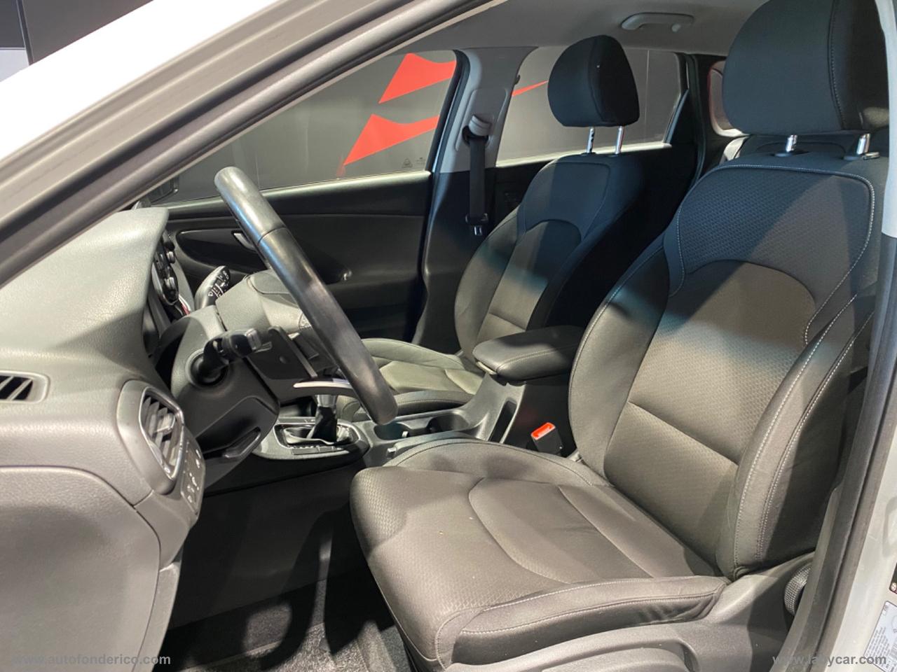 HYUNDAI i30 1.6 CRDi 5p. Comfort A/T