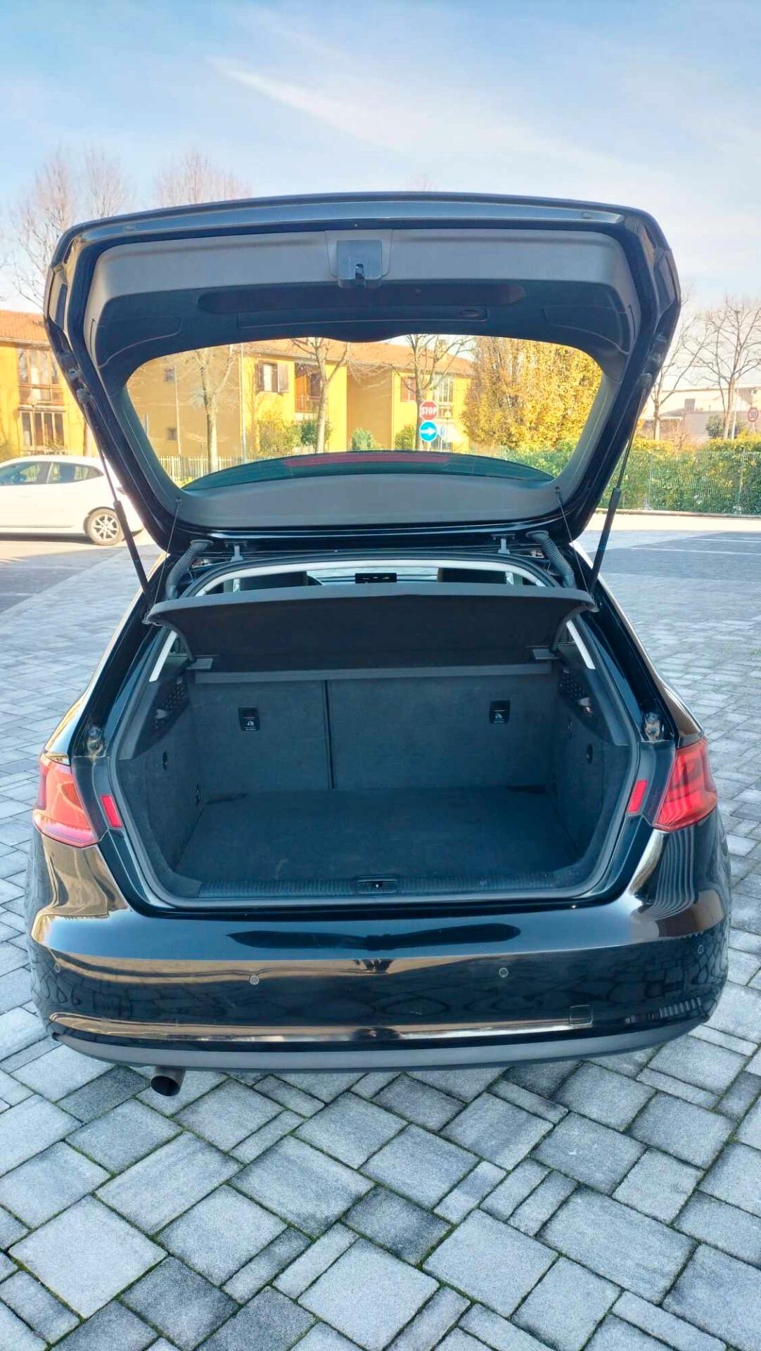 Audi A3 SPB 1.2 TFSI 110 CV Business