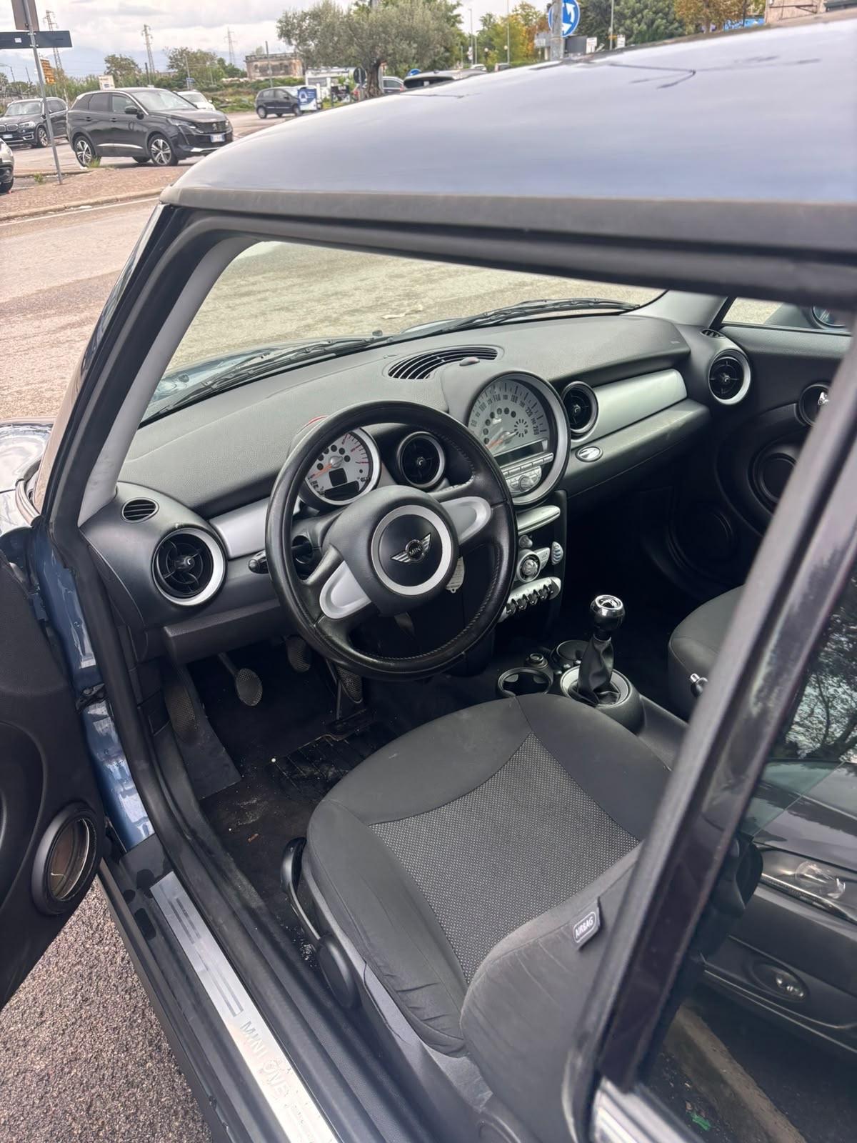 Mini 1.6 16V One D