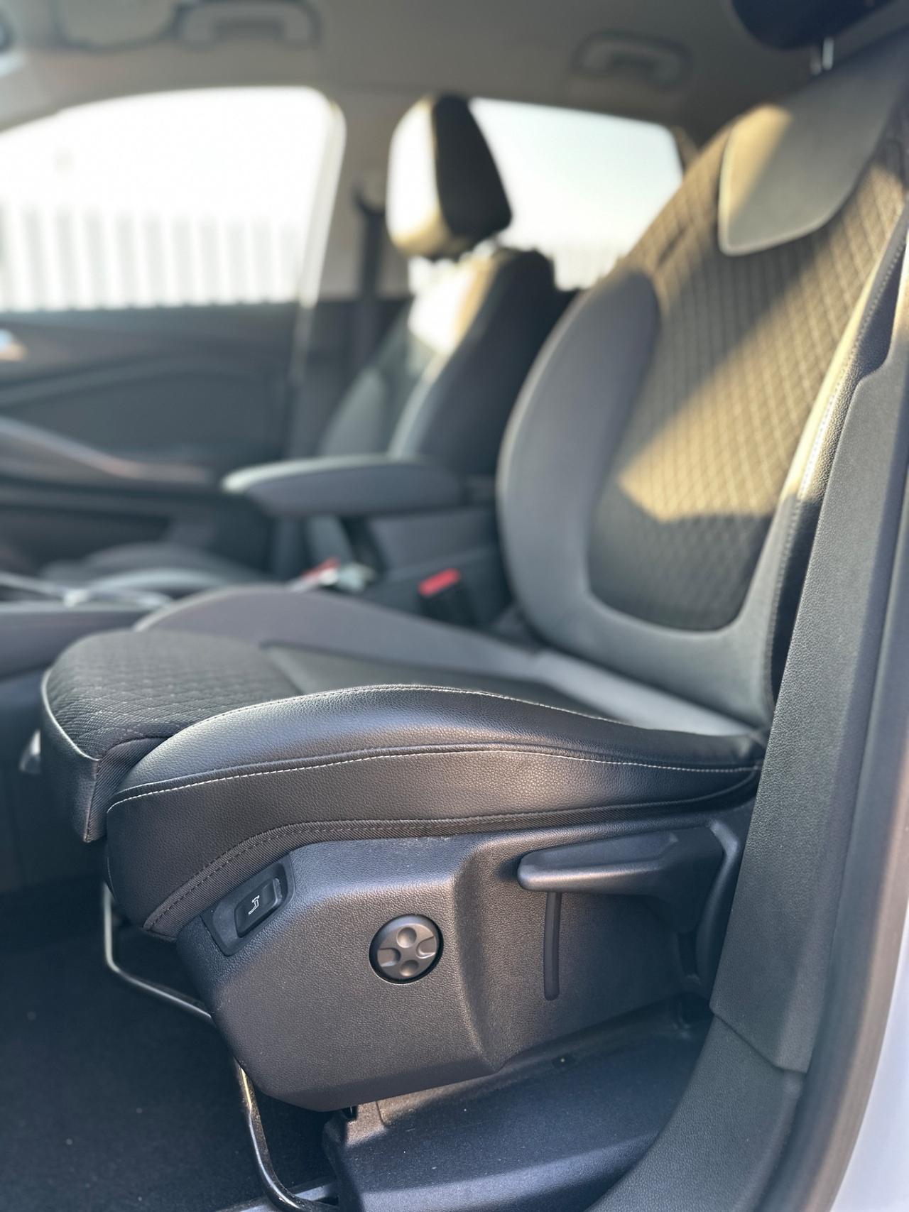 OPEL GRANDLAND X (anno 2019)CAMBIO AUTOMATICO