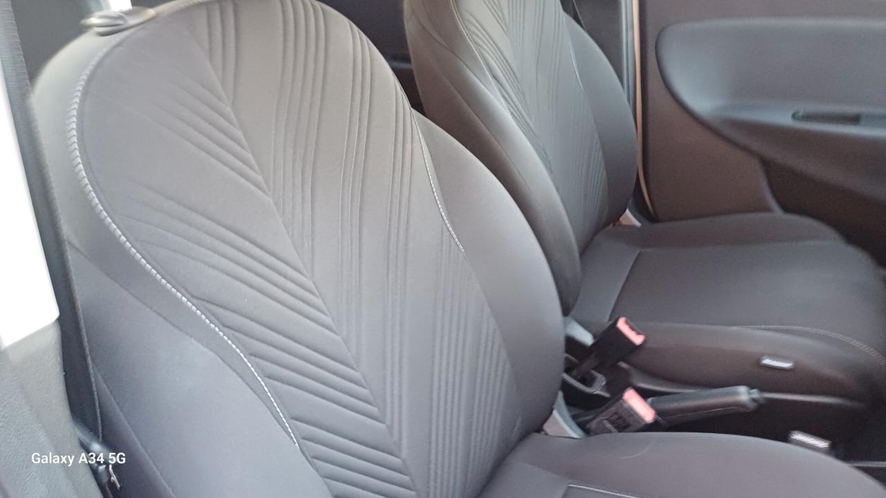 Lancia Ypsilon 1.0 FireFly 5 porte S&S Hybrid Gold Plus