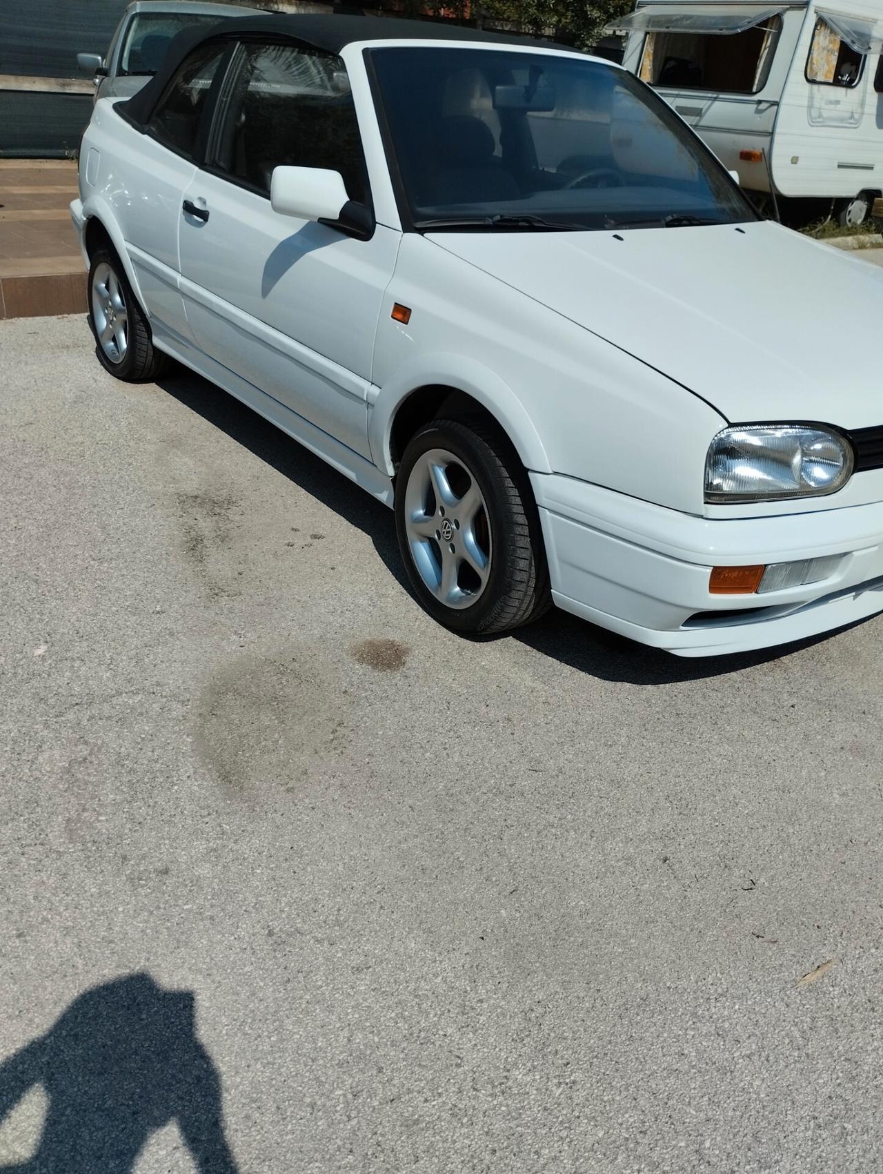 Volkswagen Golf Cabriolet Golf Cabriolet 1.8/75 CV cat Movie