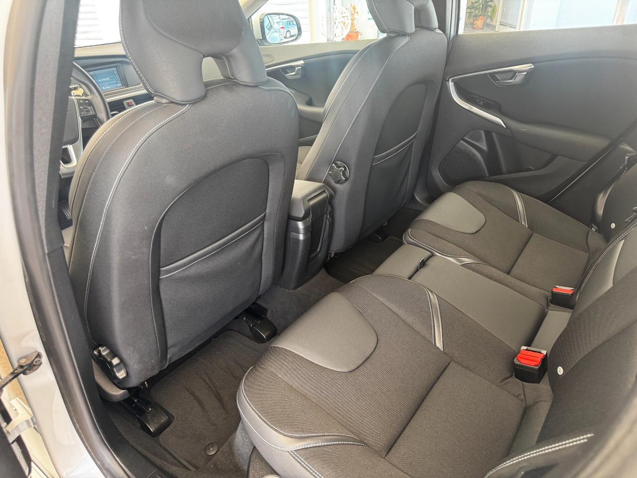 Volvo V40 D2 1.6 Business 115 Cv - 11/2013