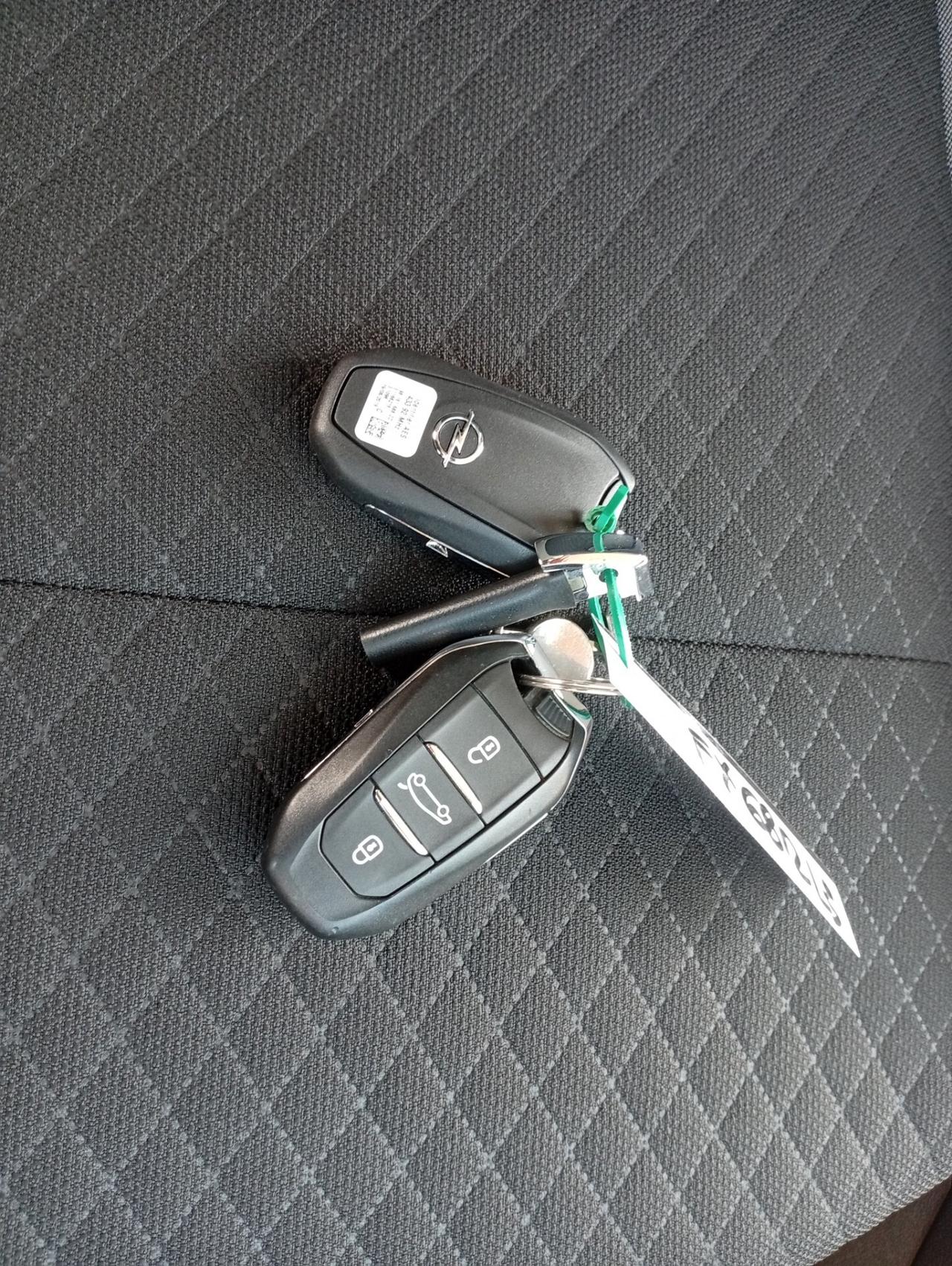Opel Grandland X 1.5 diesel Ecotec Start&Stop aut. NEOPATENTATI OK