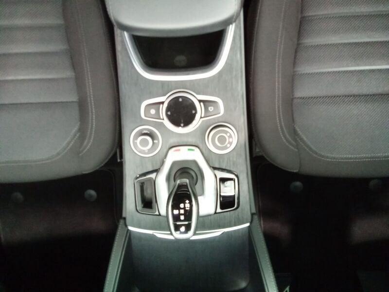 Alfa Romeo Stelvio 2.2 TD 160 CV Super Business AT8 RWD
