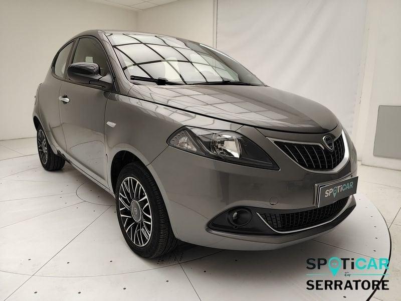 Lancia Ypsilon III 2021 1.0 firefly hybrid Gold Plus s&s 70cv 5p.ti