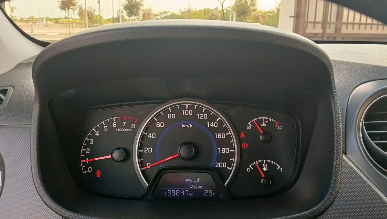 HYUNDAI I10 1.0 BENZINA -PREZZO PROMO!