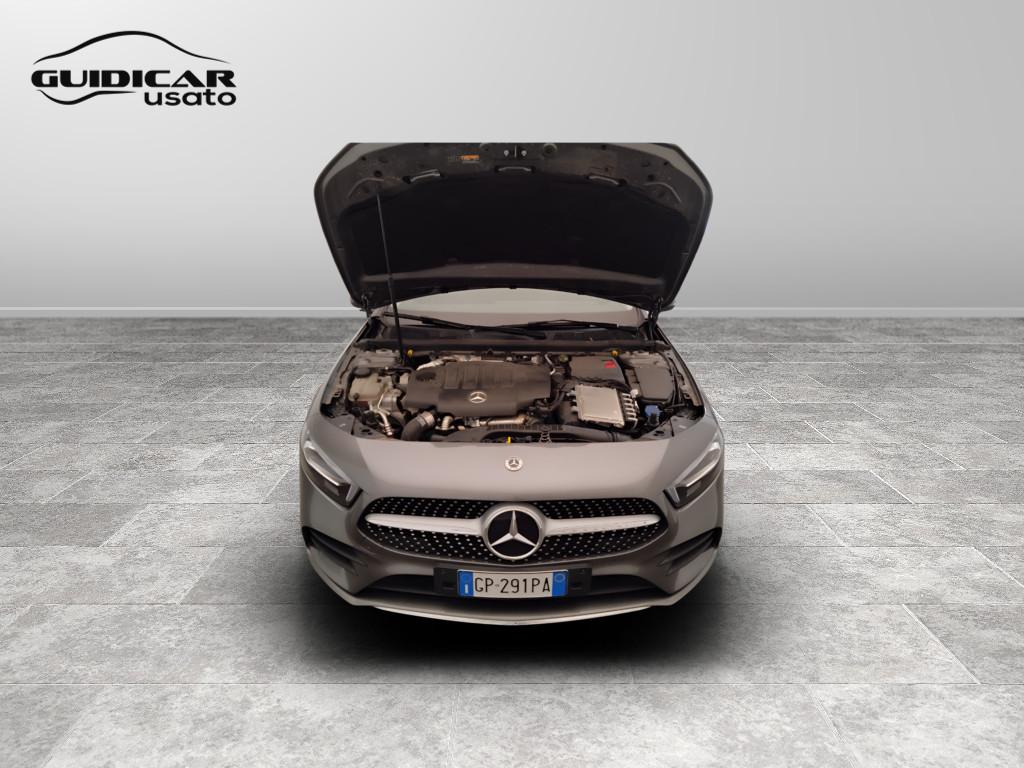Mercedes-Benz Classe A - W177 2018 - A 200 d Premium Night edition auto