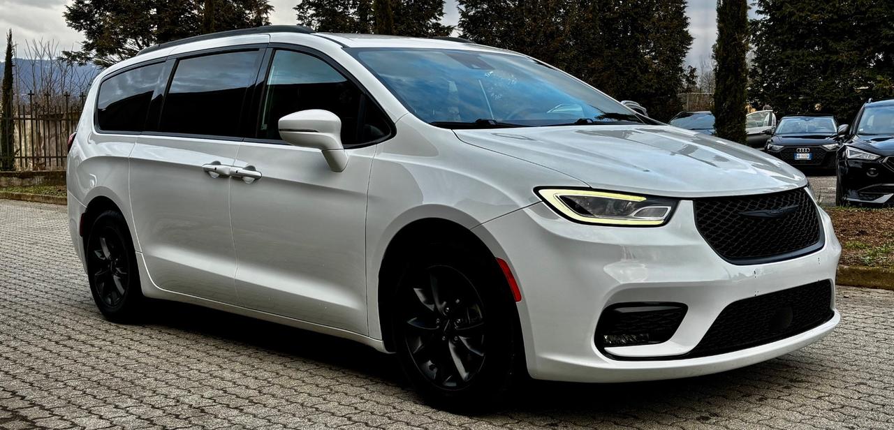 Chrysler Pacifica GPL TOURING S AUTOMATIC AT9 7 POSTI