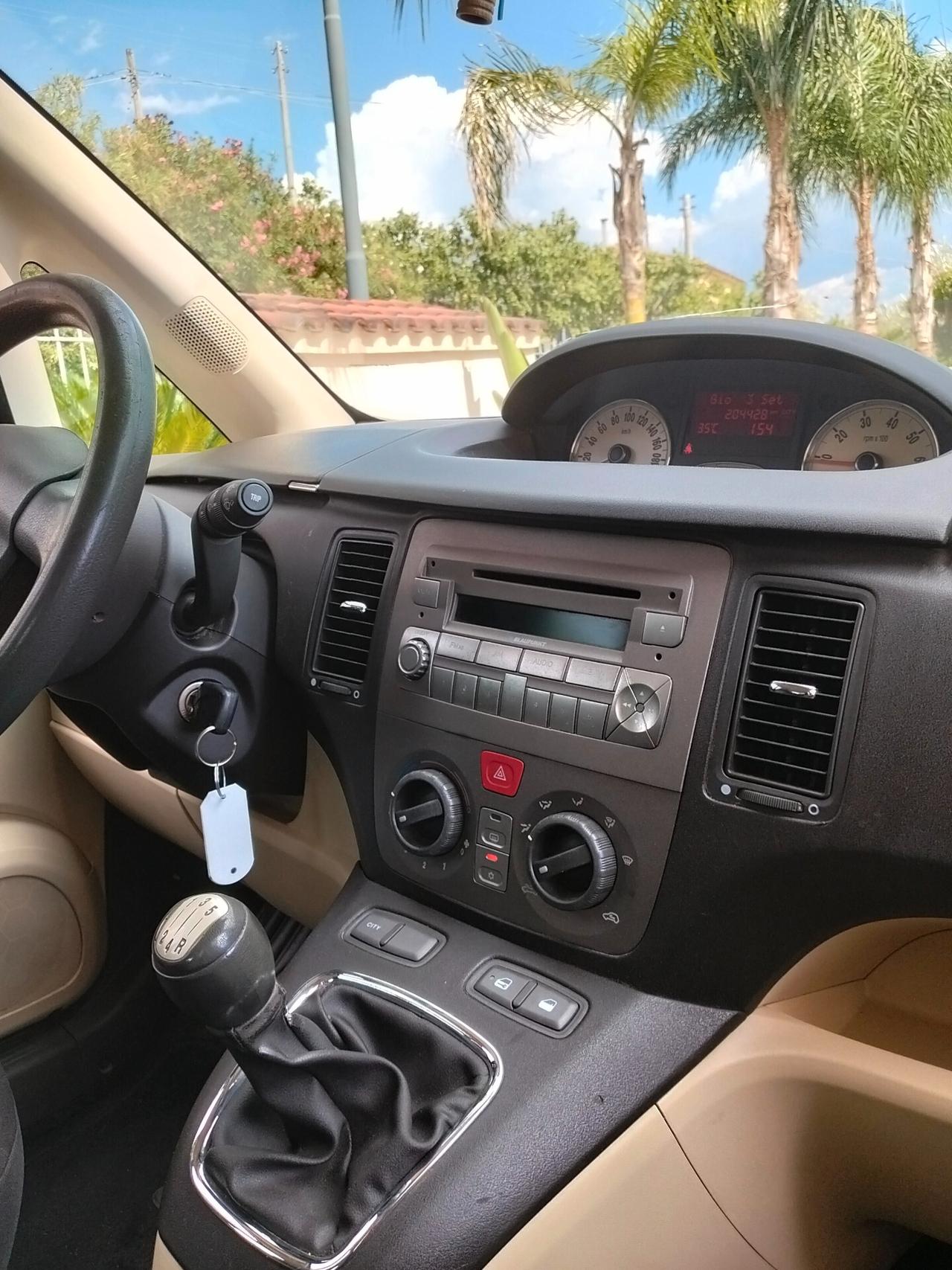 Lancia MUSA 1.3 Multijet 16V 90 CV Platino Plus