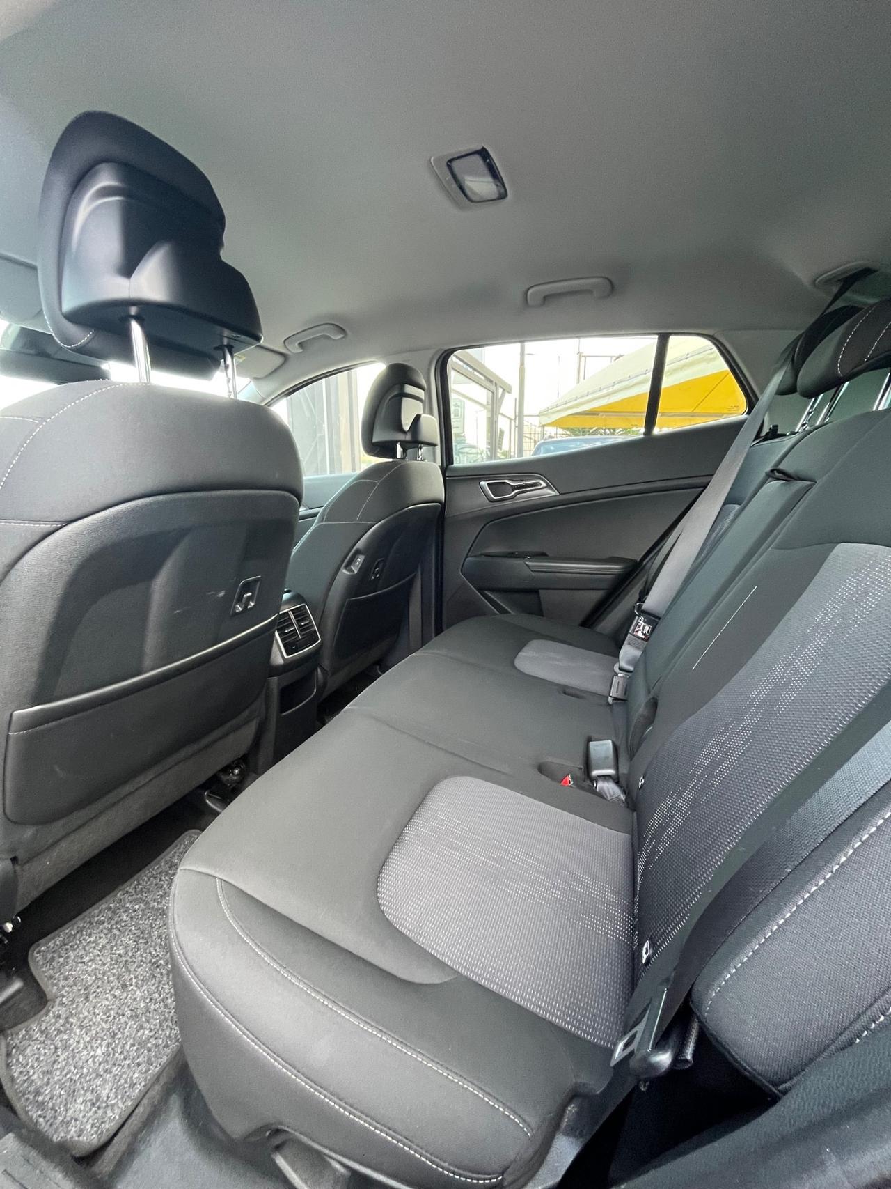 Kia Sportage 1.6 TGDi MHEV DCT Business