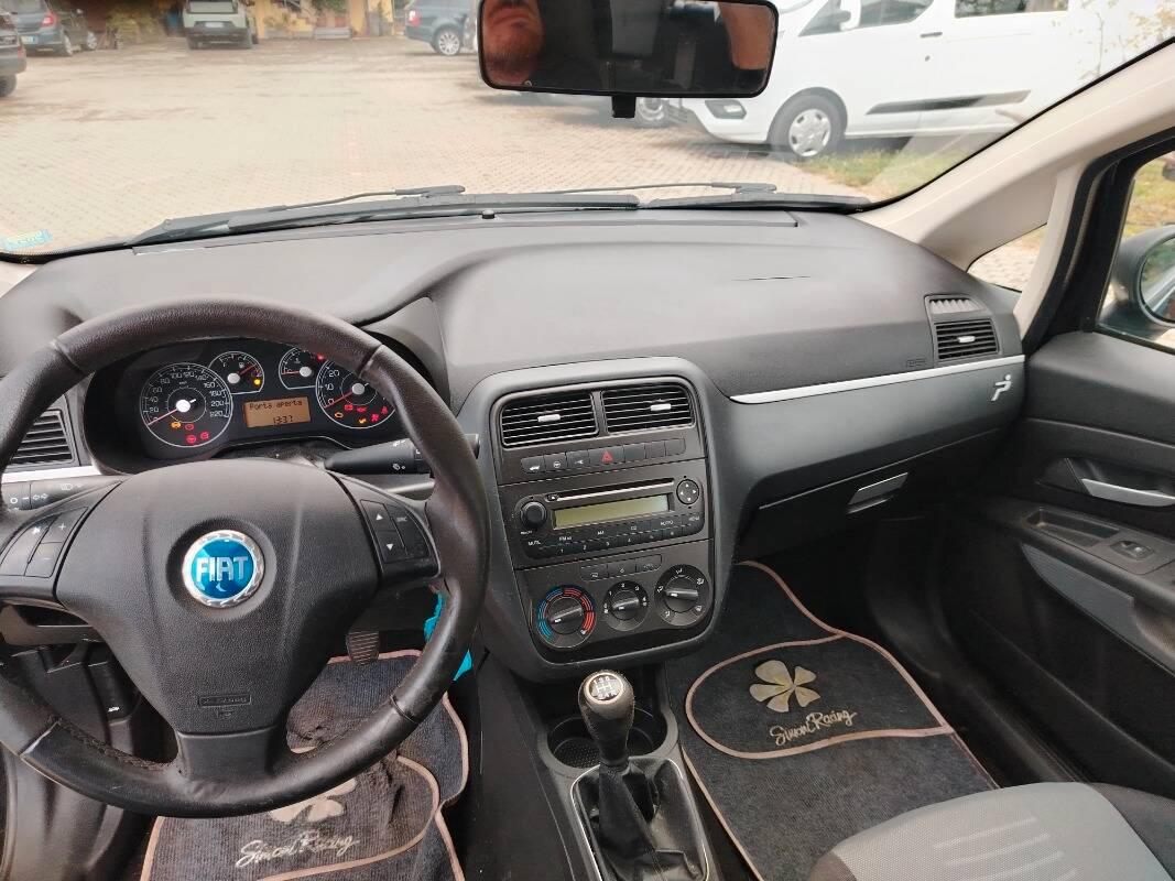 Fiat Punto 1.3 mjt 16v Active c clima 75cv 5p