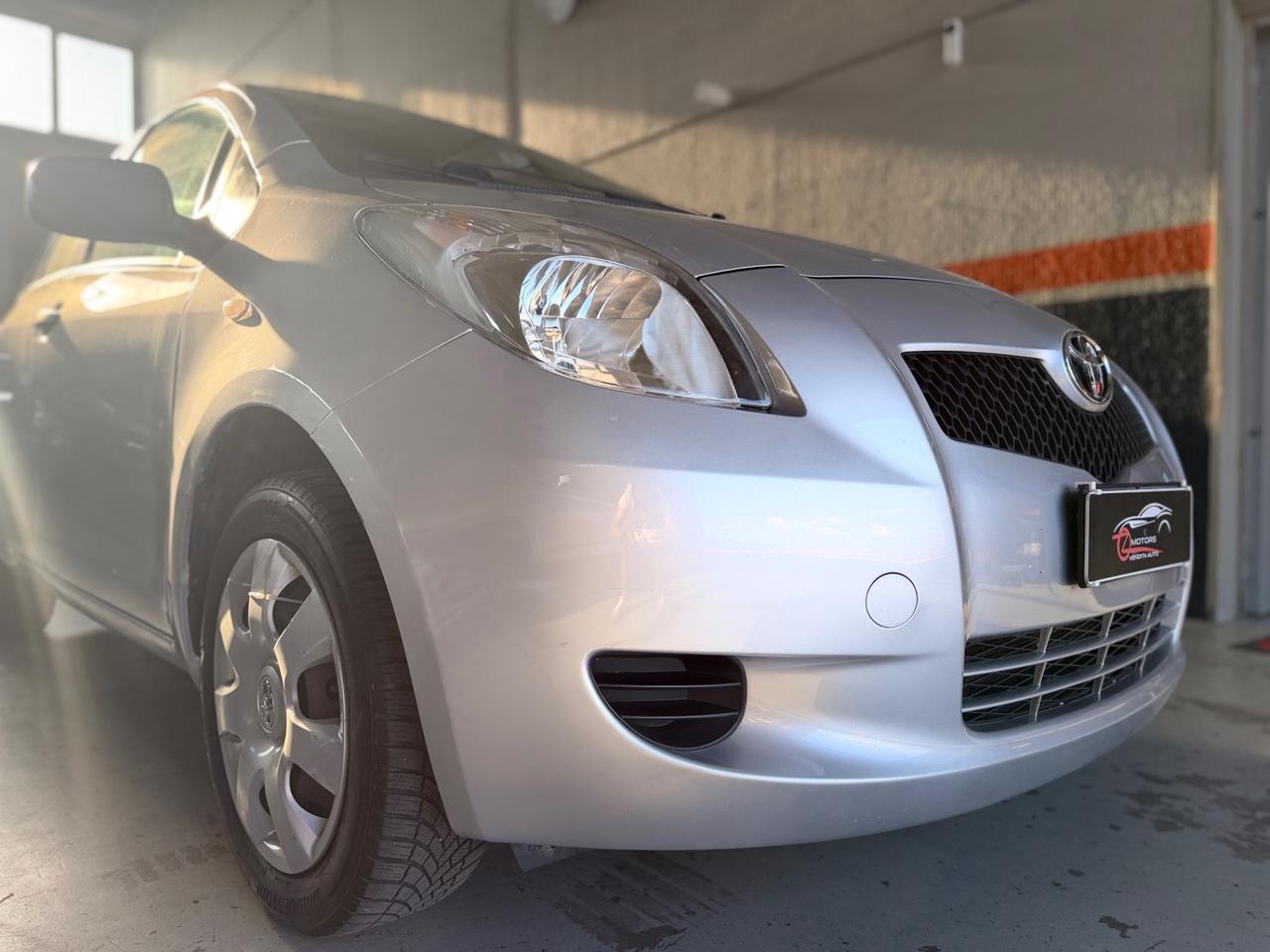 Toyota Yaris 1.0 5 porte Now NEOPATENTATI