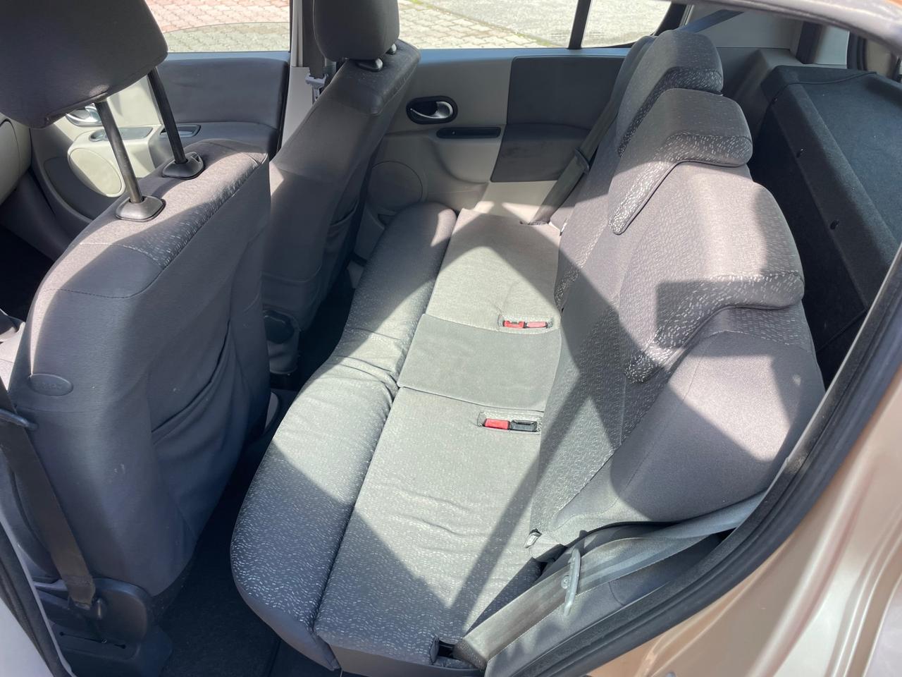 Renault Modus 1.5 dCi 82CV Luxe Privilège