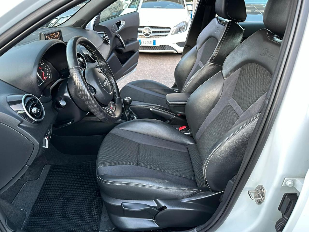 Audi A1 SPB 1.6 TDI S line edition plus
