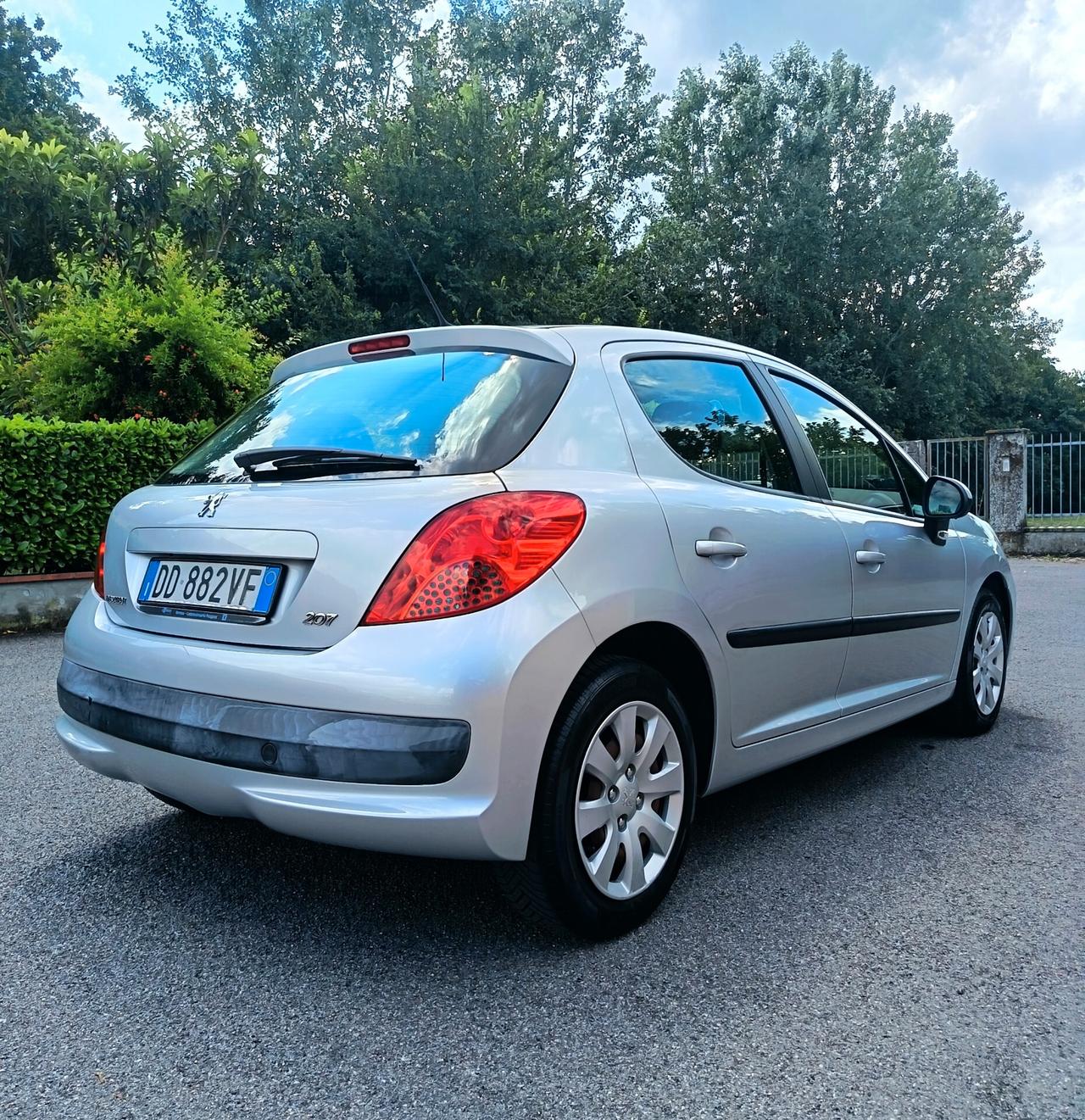 Peugeot 207 1.4 HDi 70CV 5p. X Line