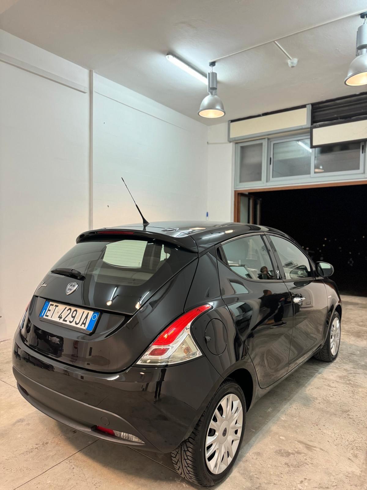 Lancia Ypsilon 1.3 MJT 16V 95 CV 5 porte S&S Platinum