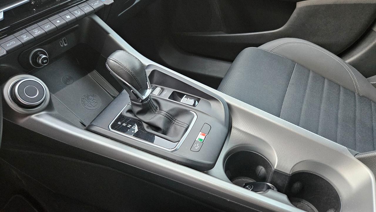 Alfa Romeo Tonale 1.5 hybrid 130cv tct7 CRUISE ADATT-NAVY-DAB-18"