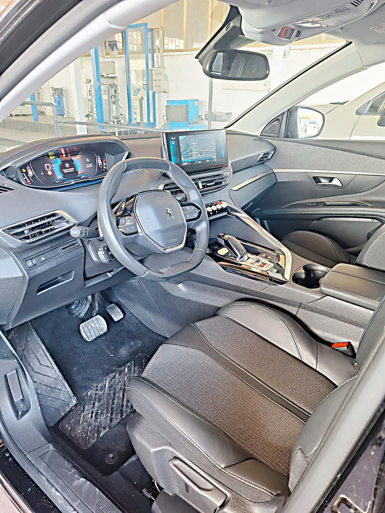 Peugeot 3008 1.500 BlueHdi 130Cv. Allure Pack - n101170