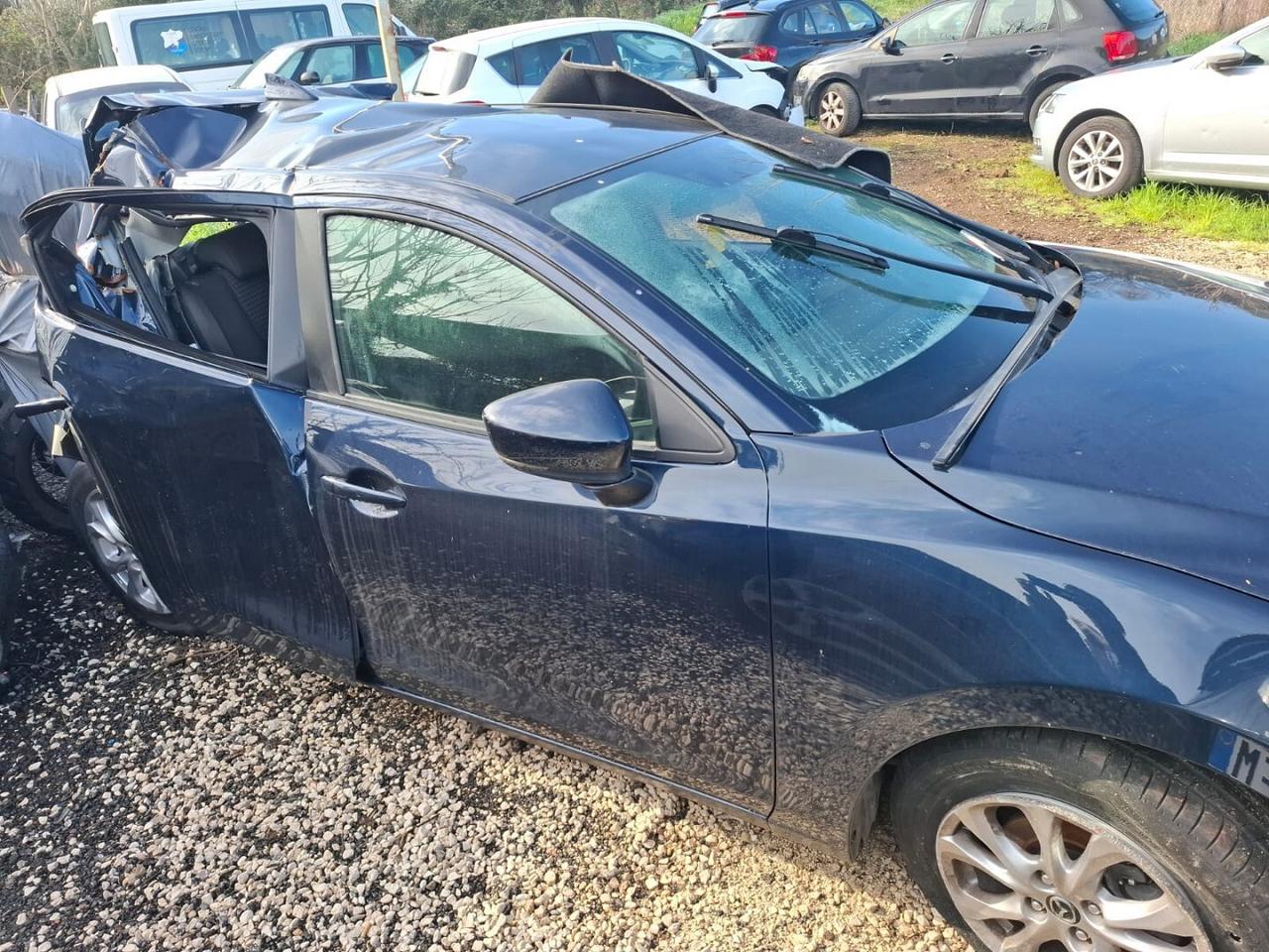 MAZDA 2 1.5 ACTIVE 18 SINISTRATA ANCHE X RICAMBI