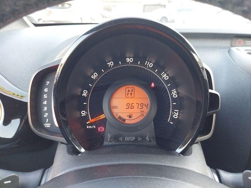 Toyota Aygo Aygo 5p 1.0 x-cool m-mt 72cv