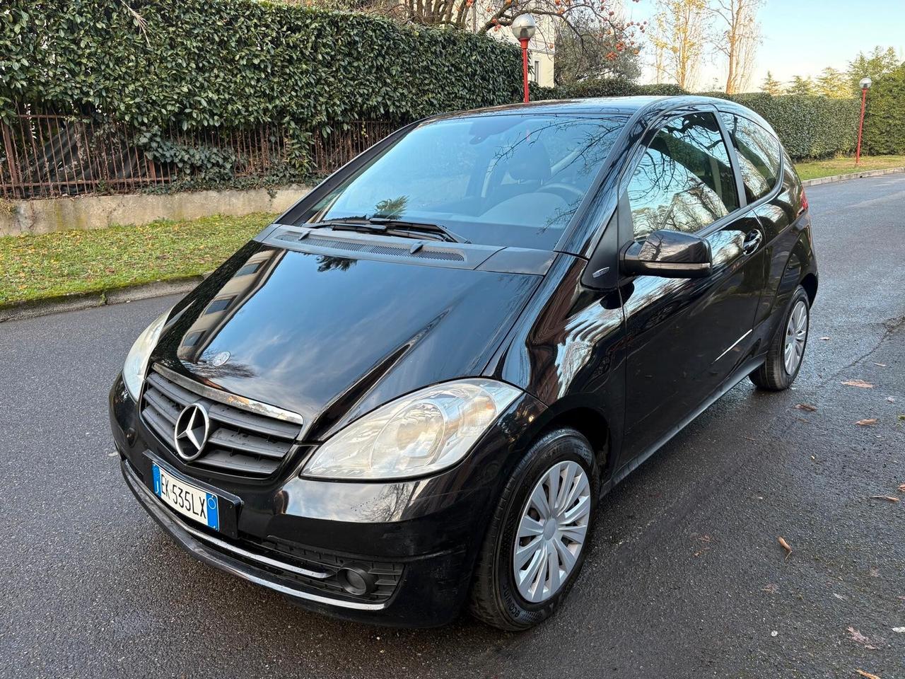 Mercedes-benz A 160 BlueEFFICIENCY Coupé Elegance