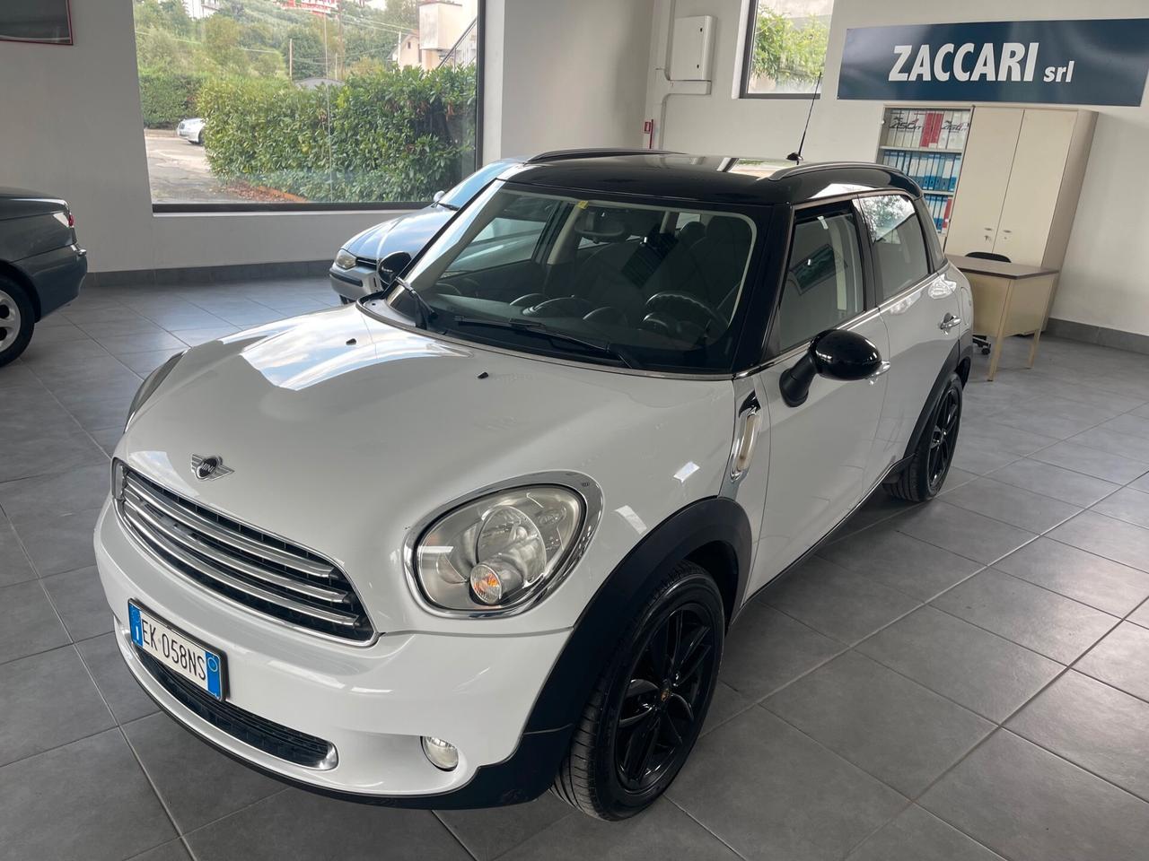 Mini Cooper D Countryman 1.6 Adatta a NEOPATENTATI