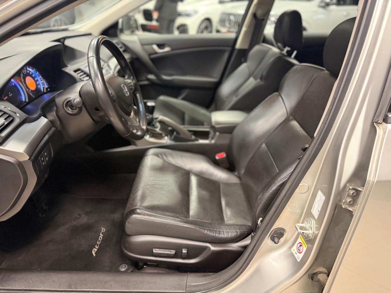 Honda Accord 2.2 i-CTDi Exec. 30th