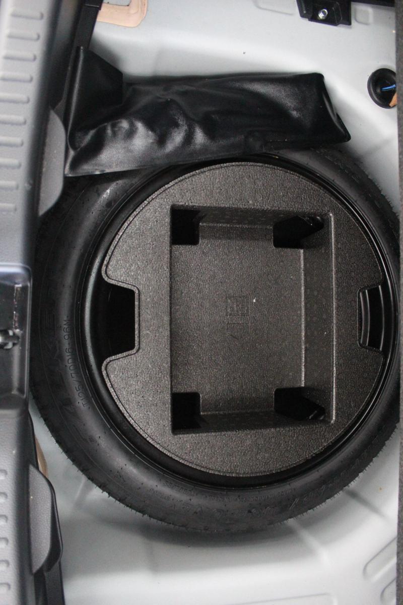 TOYOTA - Yaris - 1.5 Hybrid 5p. E-CVT Busin.