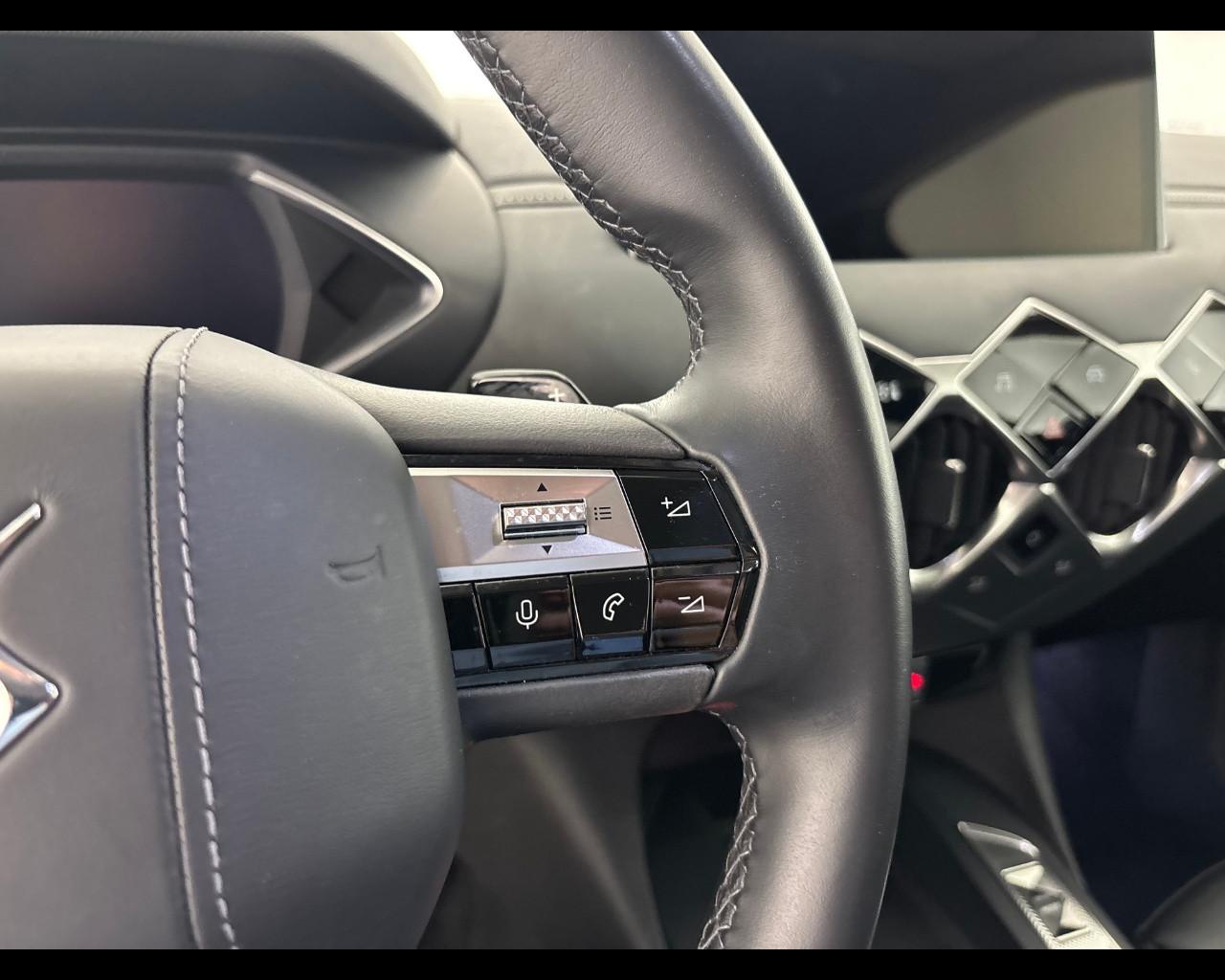 DS AUTOMOBILES DS3 1.5 bluehdi Opera 130cv auto