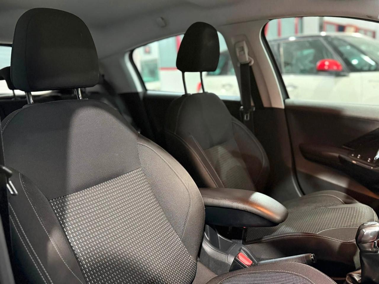 Peugeot 208 1.6 Bluehdi 100cv Allure 2016