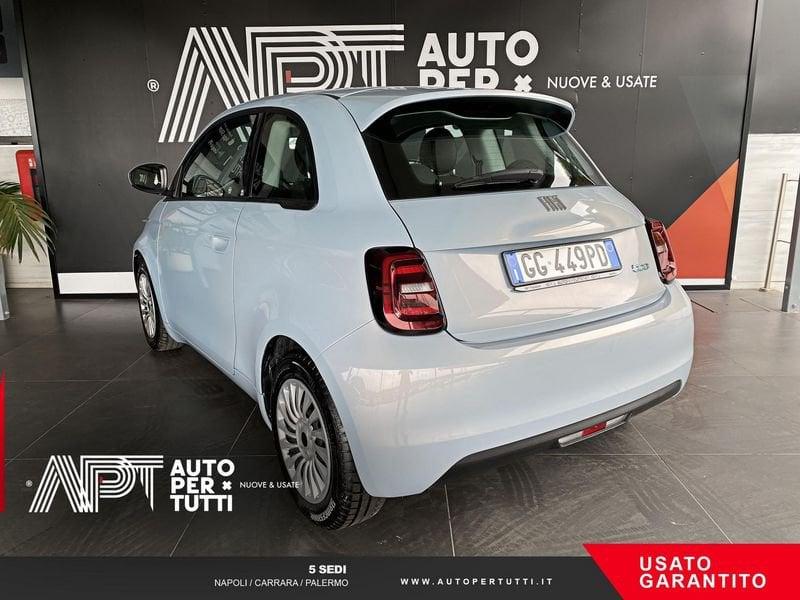 FIAT 500 Action Berlina