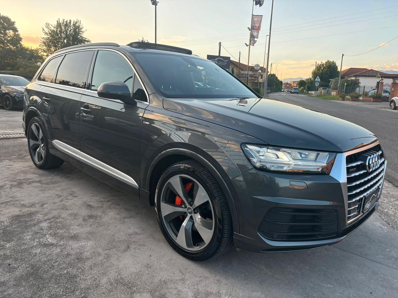 Audi Q7 3.0 TDI 272 CV quattro tiptronic "S LINE PLUS" 7 POSTI