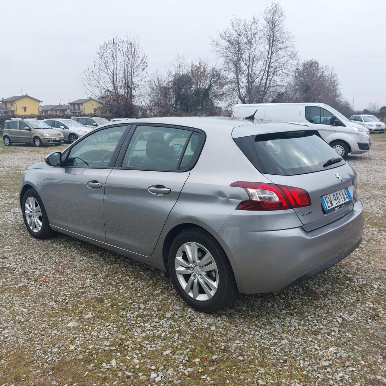 Peugeot 308 1.6 e-HDi 115 CV Stop&Start Business