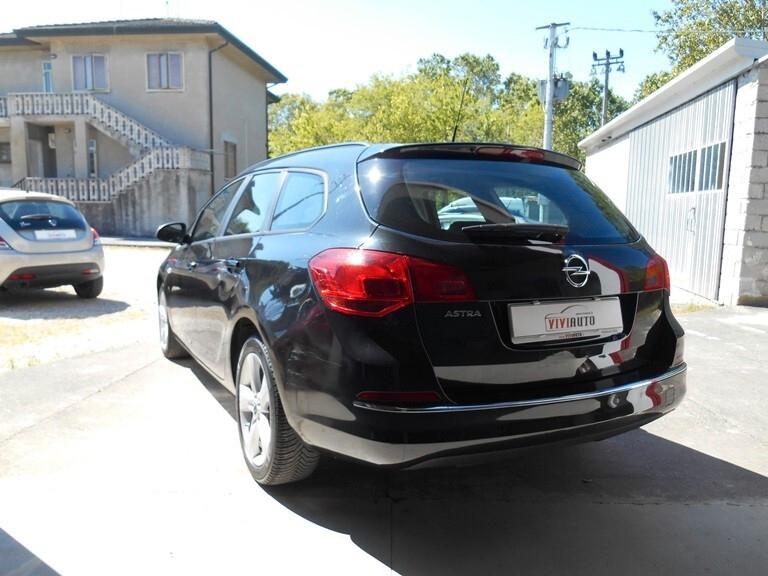 Opel Astra 1.4 Turbo 140CV Sports Tourer GPL Tech Elective