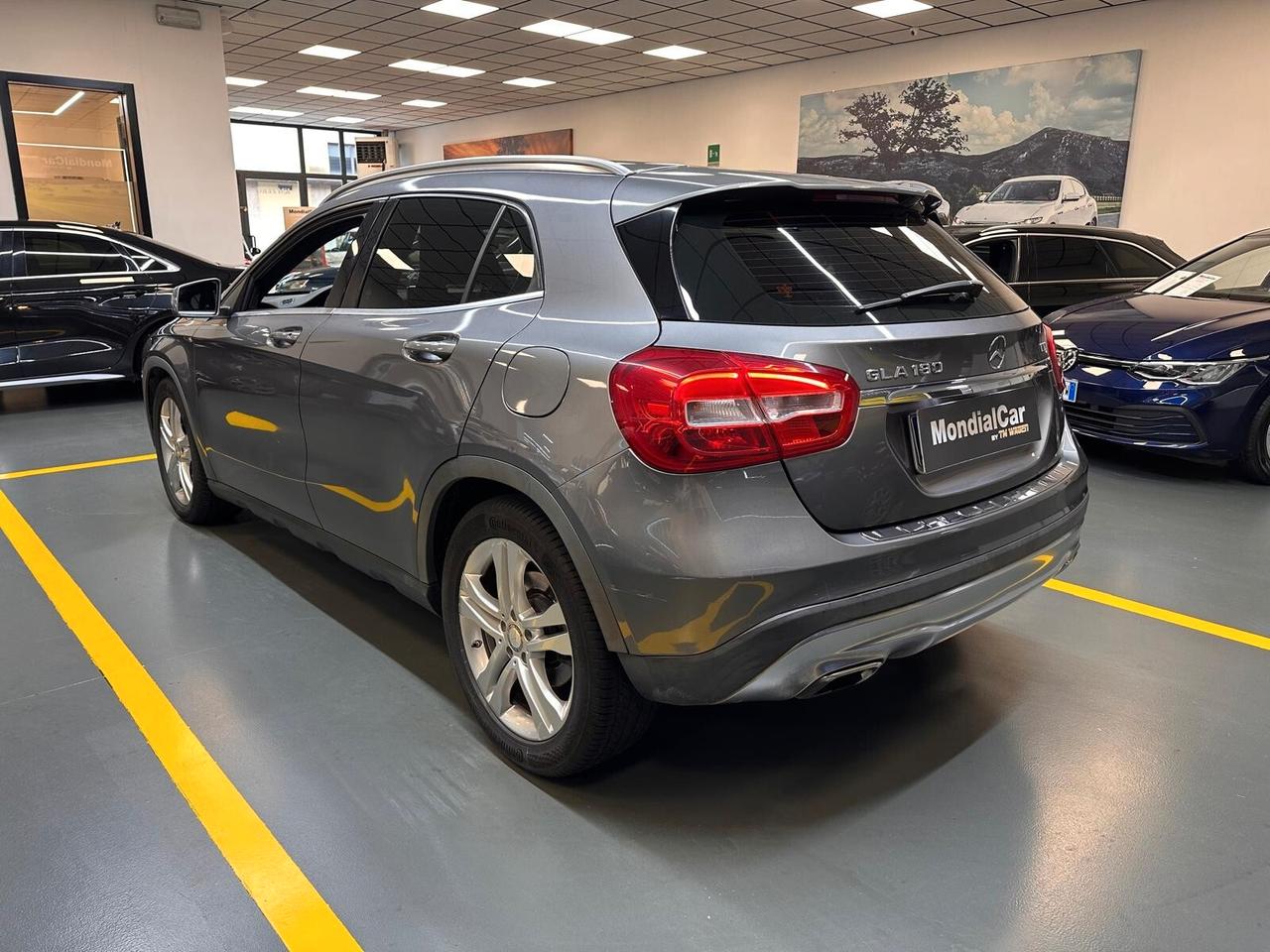 Mercedes-Benz GLA 180 d (cdi) Sport * NEOPATENTATI * 89.000 KM *