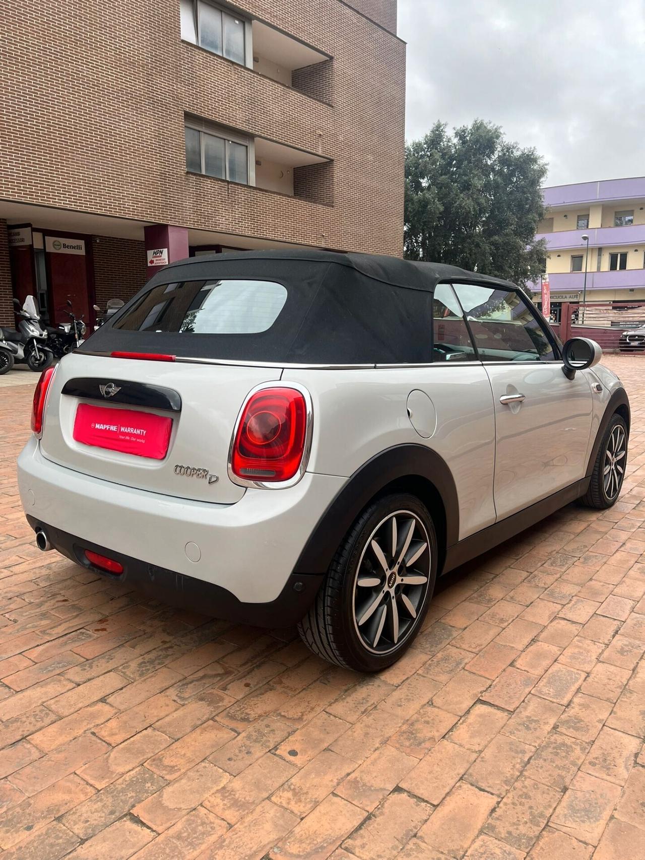 Mini Mini 1.5 Cooper D Cabrio