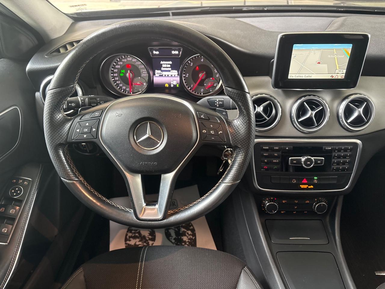 Mercedes-benz GLA 200 CDI Automatic