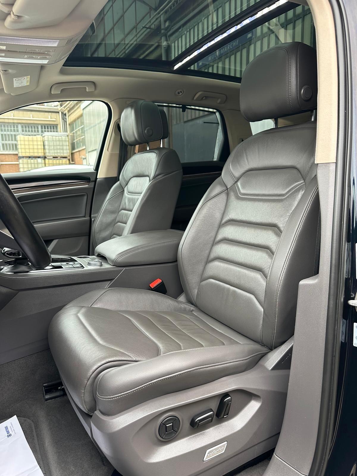 Volkswagen Touareg 3.0 V6 TDI SCR Atmosphere TETTO APRIBILE E INTERNI IN PELLE TOTALE CON MEMORIA