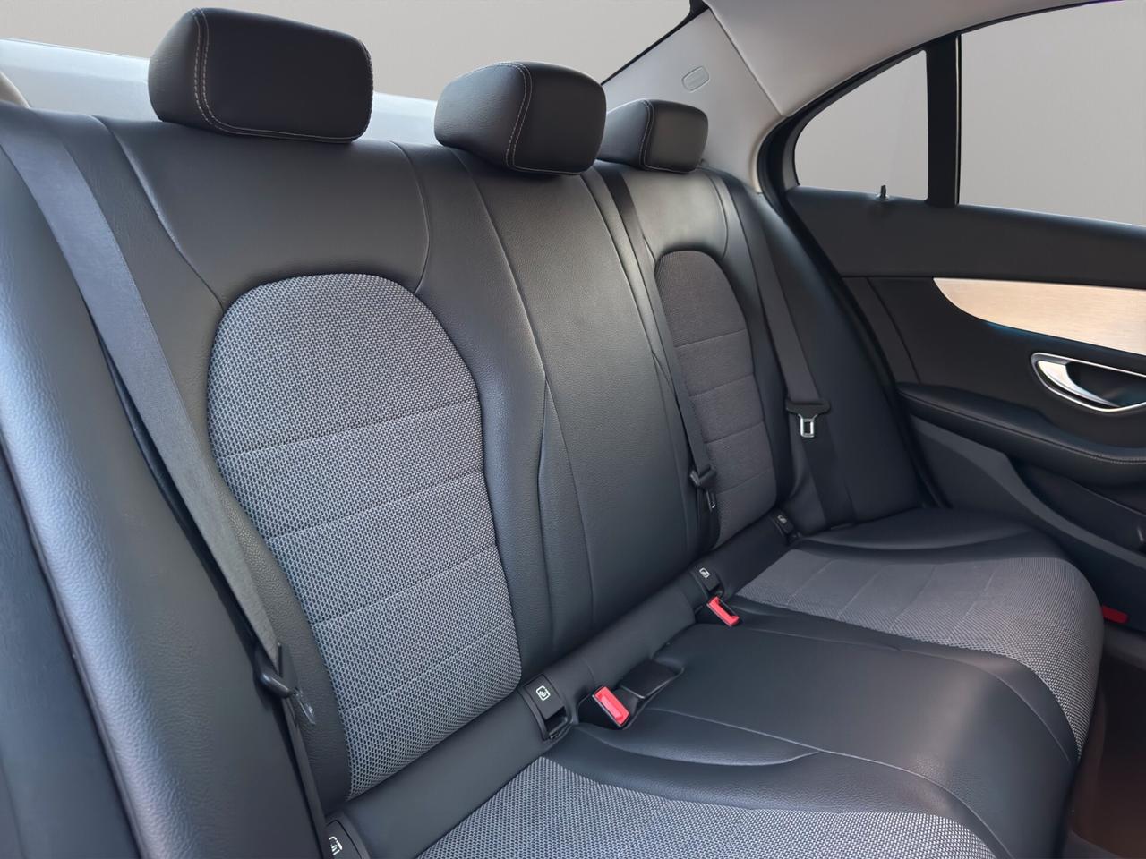 Mercedes-benz C 220 d Auto Premium