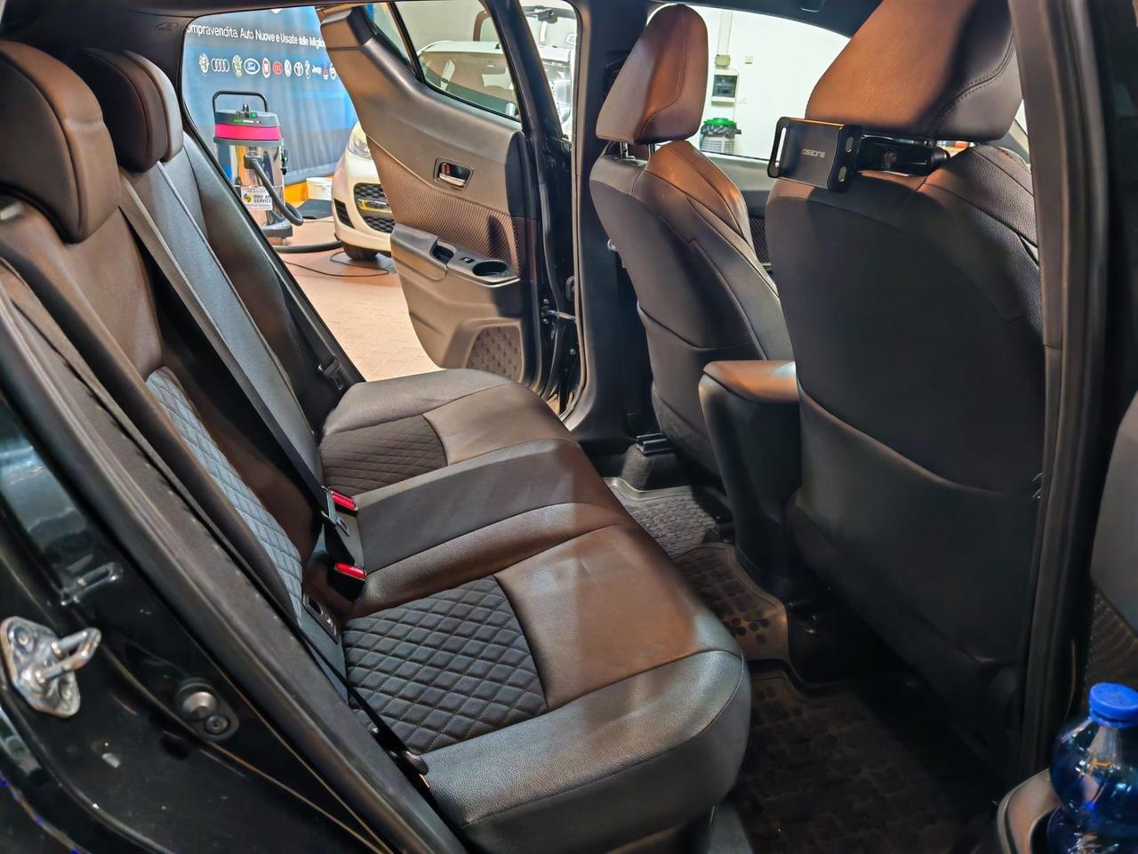 Toyota C-HR 1.8 Ibrida 122cv E6