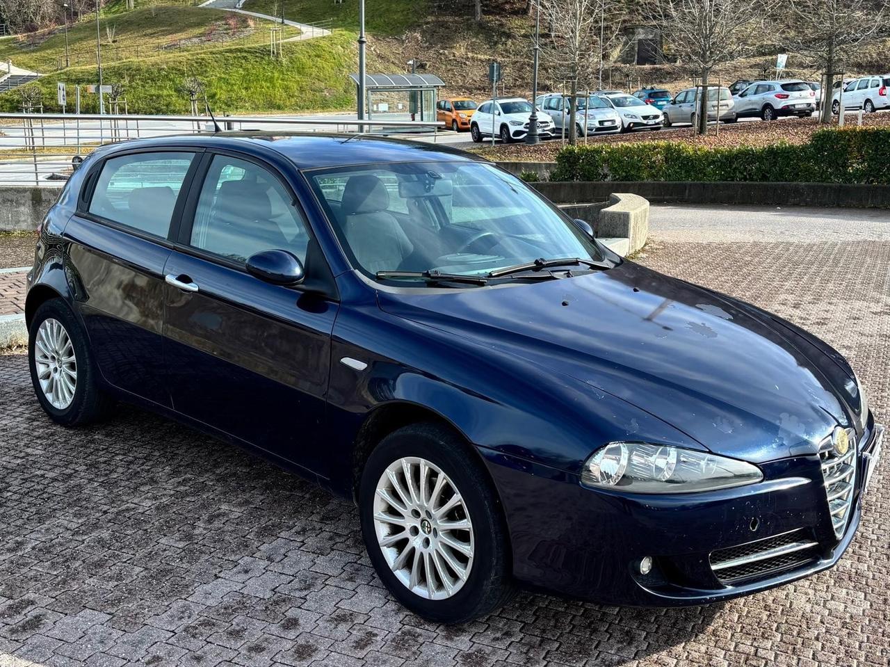 Alfa Romeo 147 Jtd