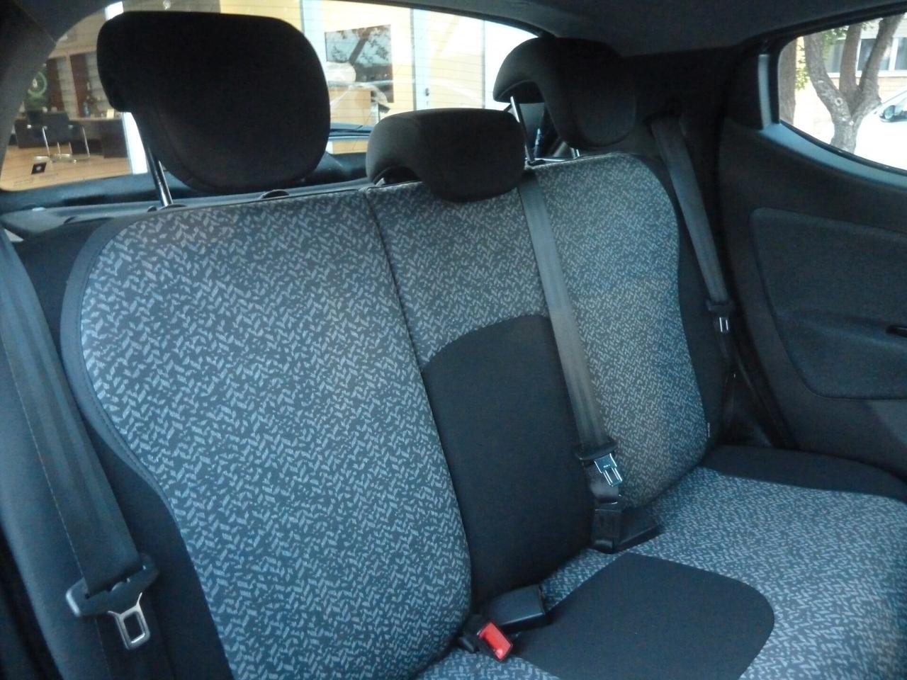 Lancia Ypsilon 1.0 FireFly 5 porte Hybrid UnYca