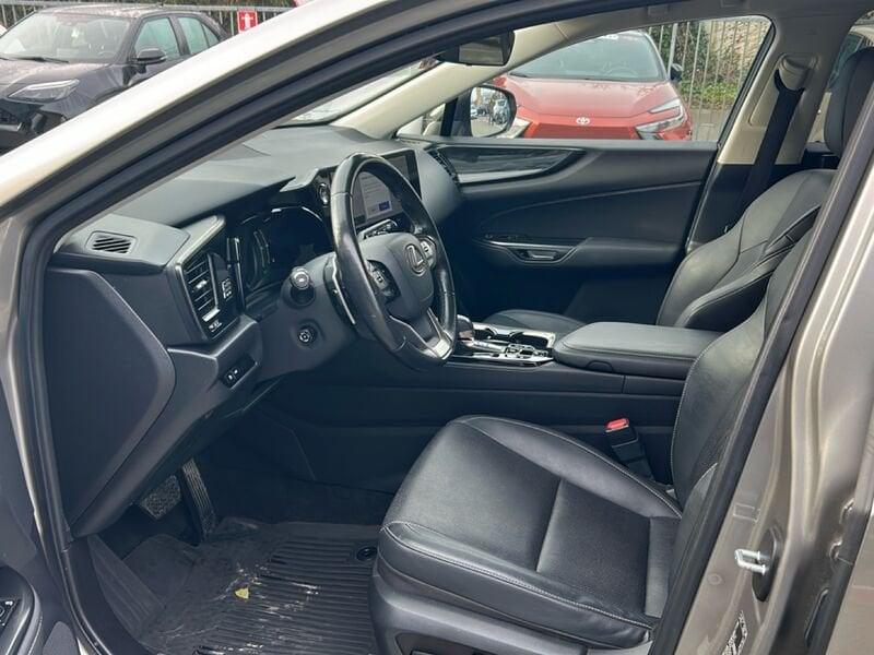 Lexus NX NX Plug-in 4WD Premium IVA ESPOSTA COMPRESA